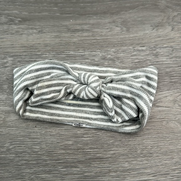 Assorted Baby Girl Headband Bows Bundle - Picture 2 of 3